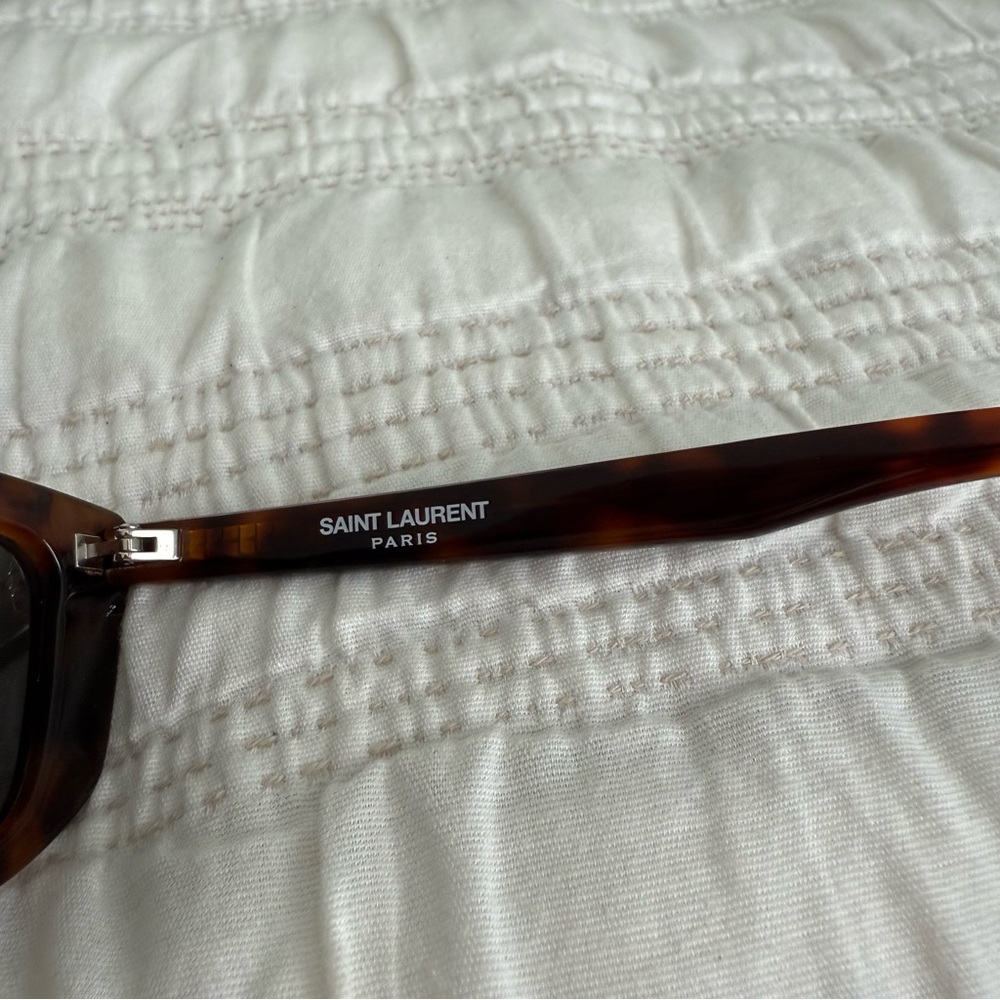 Saint Laurent 658 CAT EYE ACETATE SUNGLASSES‎ MEDIUN HAVANA/BLACK - Picture 11 of 14